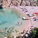 5 Beds In Just 500 Mt From The Sea