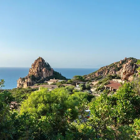 5 Beds In Just 500 Mt From The Sea Διαμέρισμα *