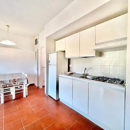 Апартаменты 5 Beds In Just 500 Mt From The Sea Коста-Парадисо