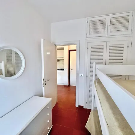 5 Beds In Just 500 Mt From The Sea Daire Costa Paradiso